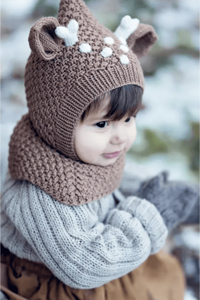 Page du livre tricot enfants de KlompeLOMPE modèles de 6 mois à 14 ans