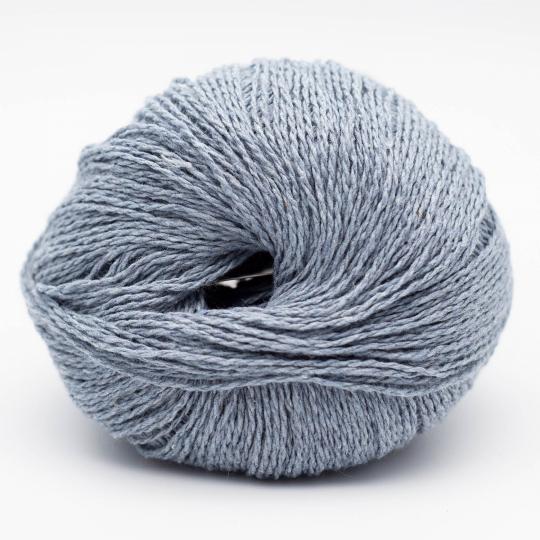pelote de fil à tricoter Reborn Denim Uni de Kremke en coton recyclé coloris 100 light blue