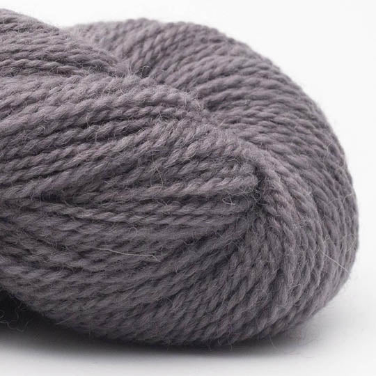écheveau de laine à tricoter British blue fingering de Erika Knight coloris 14 heathered anthracite