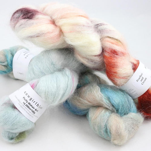 3 écheveaux de fil à tricoter en mohair et soie "Fluffy Mohair gradient" de Cowgirl blues, bleu, blanc et rouge