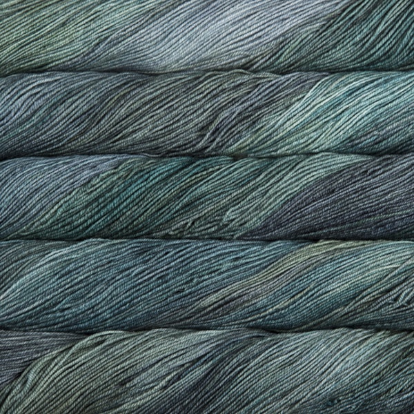 écheveaux de fil à tricoter Sock de Malabrigo en laine mérinos coloris Aguas (bleu)