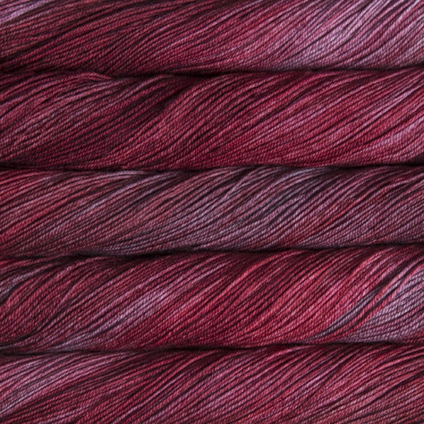 écheveaux de fil à tricoter Sock de Malabrigo en laine mérinos coloris Cereza (rouge)