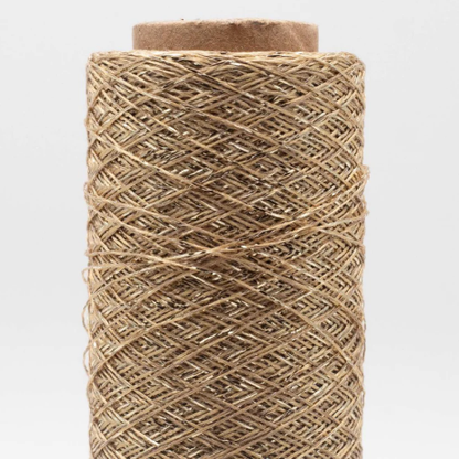 bobine de fil metallisé stellaris de kremke, coloris 114 sand gold