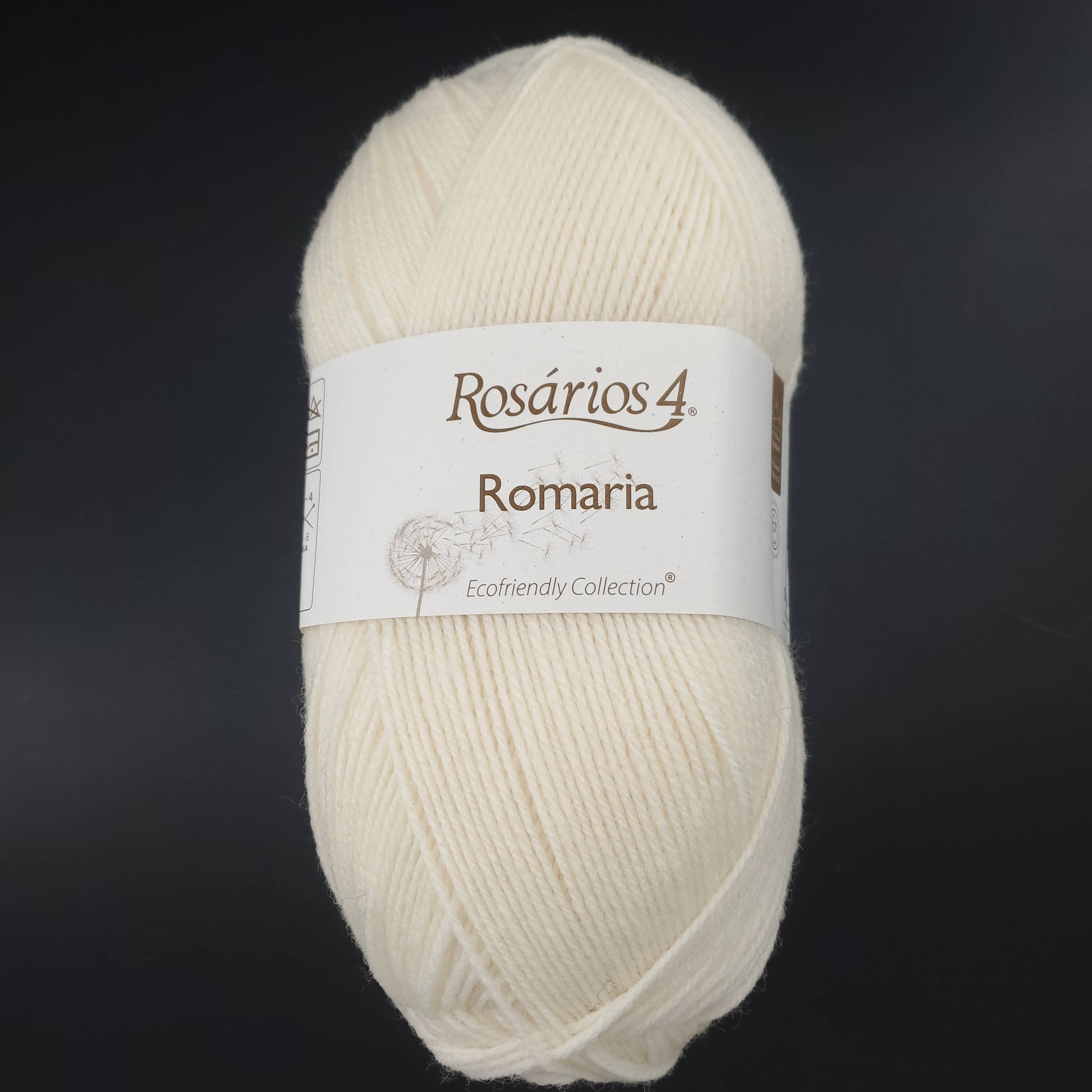 pelote de laine romaria de marque rosarios4 coloris 01 pour tricot et crochet sur fond noir