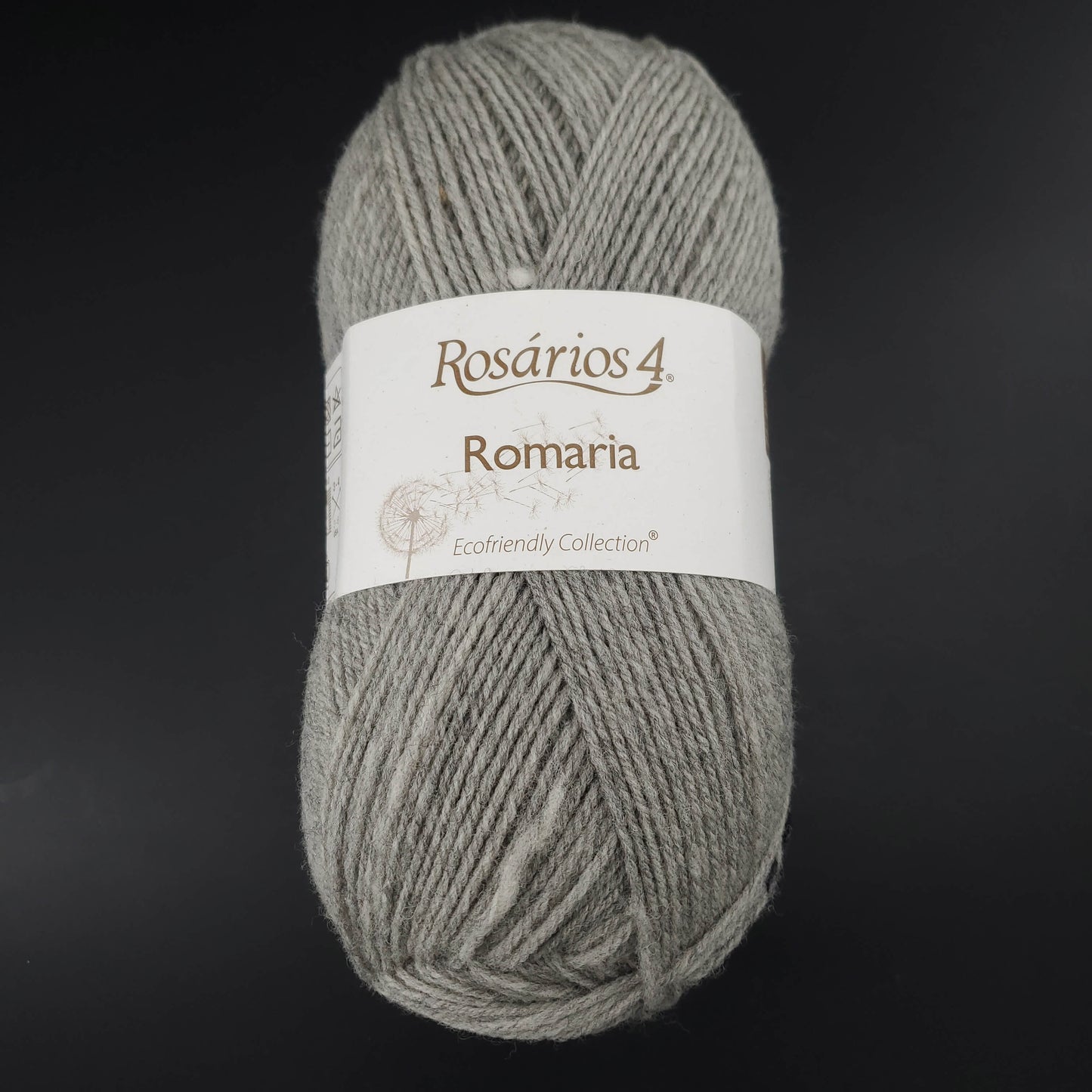 pelote de laine romaria de marque rosarios4 coloris 02 pour tricot et crochet sur fond noir