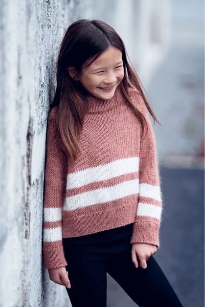 Page du livre tricot enfants de KlompeLOMPE modèles de 6 mois à 14 ans