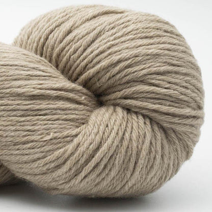 écheveau de fil à tricoter Northern Lights GOTS de BC GARN en laine et soie, coloris 03 dark beige