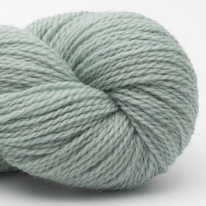 écheveau de laine à tricoter British blue fingering de Erika Knight coloris 08 frosty green
