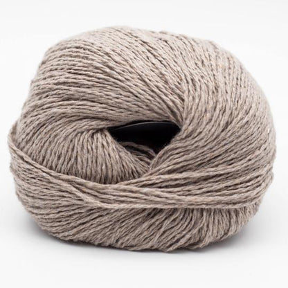 pelotes de fil à tricoter Reborn Denim Uni de Kremke en coton recyclé coloris 125 camel