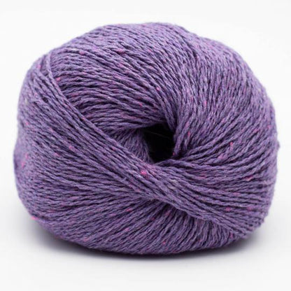 pelotes de fil à tricoter Reborn Denim Uni de Kremke en coton recyclé coloris 143 lilac