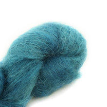 Charger l&#39;image dans la galerie, Fluffy Mohair unie 100g - Wolly Roger
