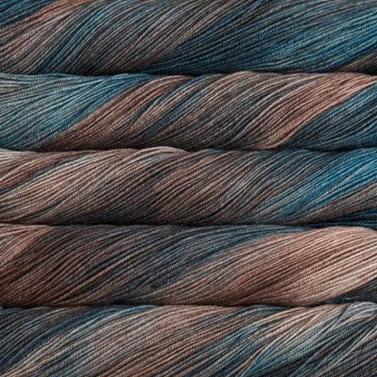 écheveaux de fil à tricoter Sock de Malabrigo en laine mérinos coloris Persia (bleu foncé)