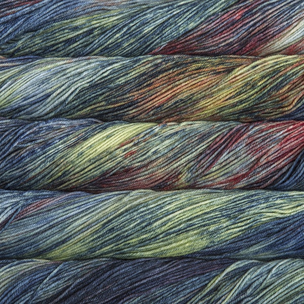 écheveaux de laine merino Arroyo de Malabrigo coloris Pocion (bleu et violet)