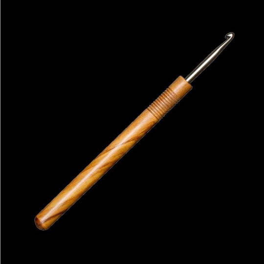 Crochet en bois d'olivier marque addi